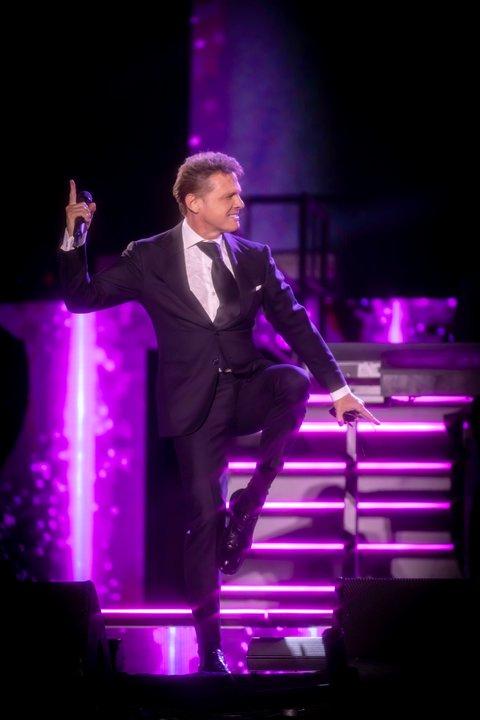 Luis Miguel confirmoacute su gira mundial 2027 junto a Fenix Entertainment