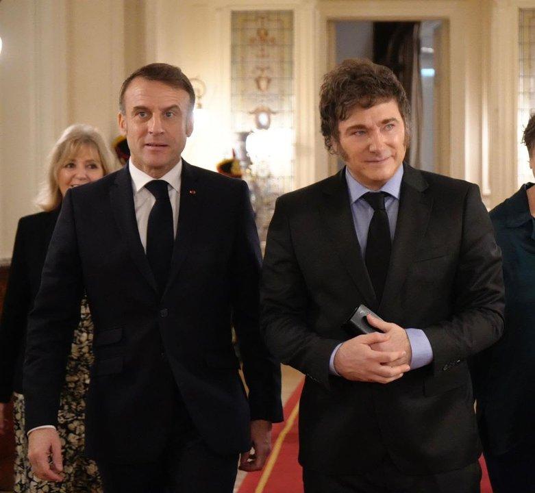 Milei encabeza en Pariacutes la Argentina Week- buacutesqueda de inversiones y bilateral con Macron
