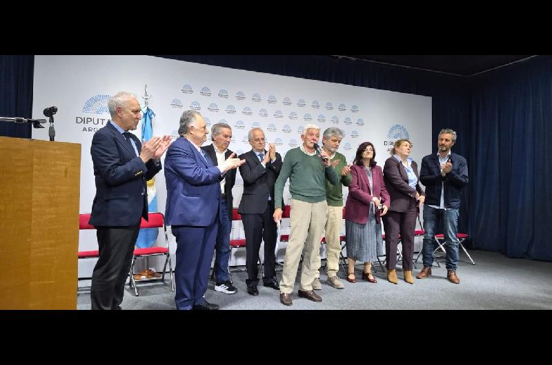 Malvinas- homenajearon en el Congreso a protagonistas del Operativo Coacutendor