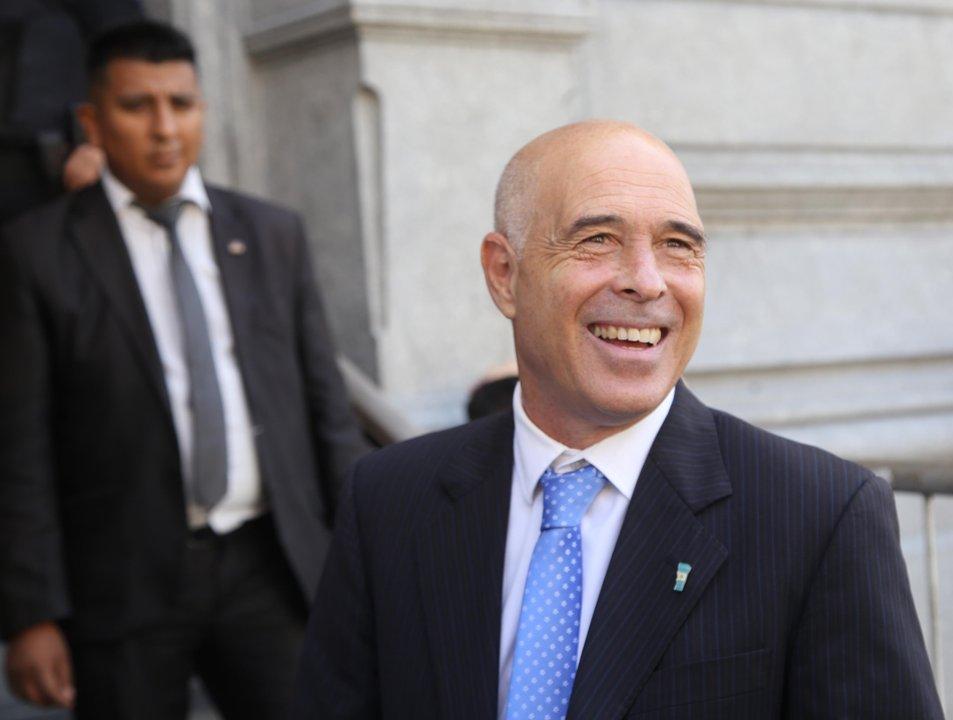 Por los viajes de Milei y Villarruel Bartolomeacute Abdala quedaraacute a cargo del Ejecutivo 