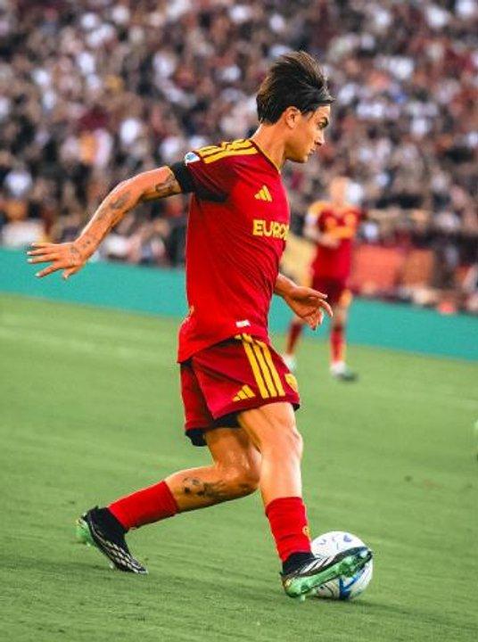 La Roma no cederaacute a Molina y Dybala para la despedida de Messi