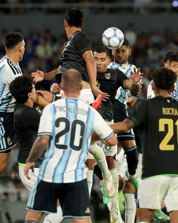 El ldquoCutirdquo Romero Lautaro Martiacutenez y el ingreso de Leonel Flores lo mejor de la Seleccioacuten