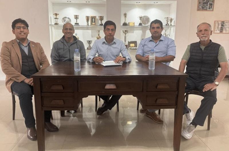 El Coacuterdoba Lawn Tenis Club y el Jujuy Lawn Tennis Club firmaron un convenio