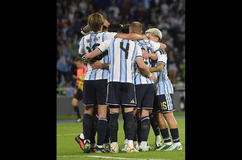 La Seleccioacuten argentina llegoacute a su vigeacutesimo triunfo consecutivo en amistosos