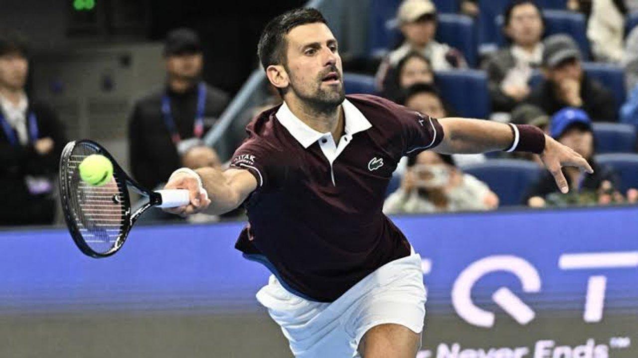 Djokovic remontoacute y avanzoacute a cuartos del ATP 500 de Pekiacuten tras vencer al local Bu