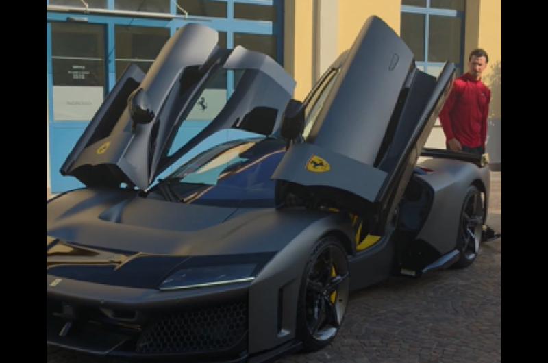 Ibrahimovic se autorregaloacute una Ferrari de maacutes de 36 millones de euros por su cumpleantildeos
