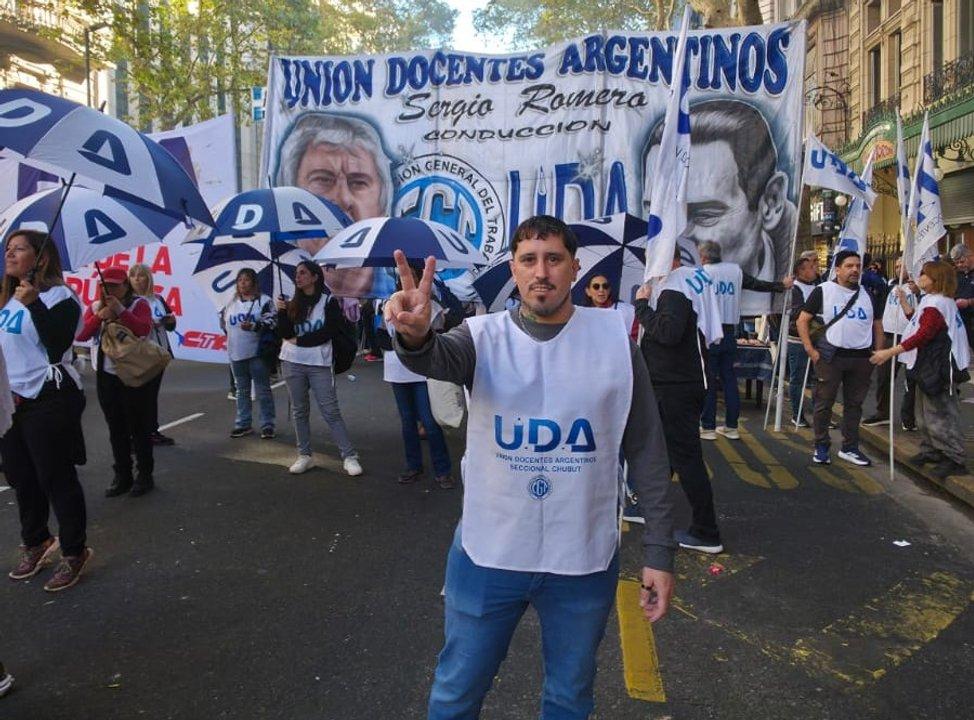 Reclamo a Vidal- UDA advirtioacute que el 70-en-porciento- de los docentes de Santa Cruz no es titular