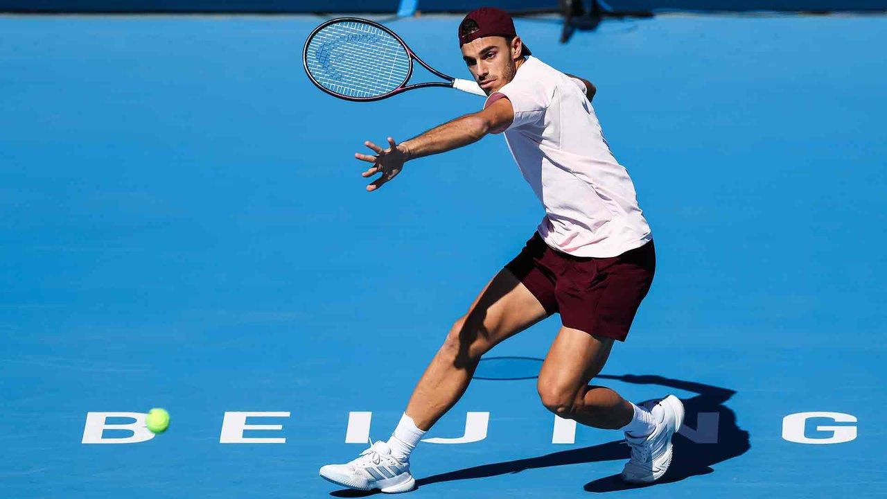 Ceruacutendolo peleoacute hasta el tiebreak pero cayoacute ante Medvedev en Pekiacuten