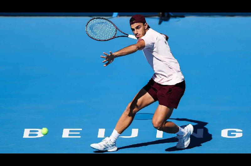 Ceruacutendolo peleoacute hasta el tiebreak pero cayoacute ante Medvedev en Pekiacuten