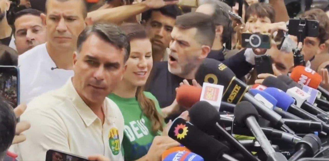 Elecciones en Brasil- Flaacutevio Bolsonaro pidioacute un cambio y confioacute en ganar en primera vuelta