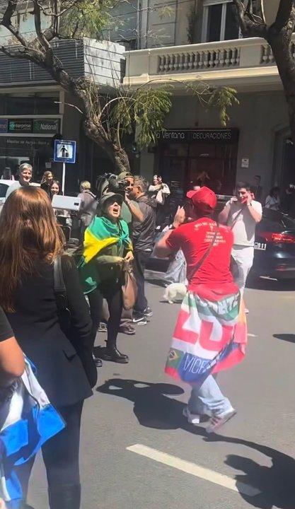 Elecciones en Brasil- incidentes y un detenido frente a la embajada en Buenos Aires