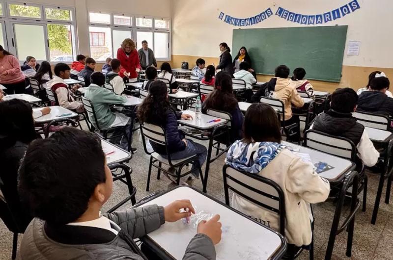 Diacutea trabajado diacutea pagado-el Gobierno responde por descuentos de diacuteas de paro 