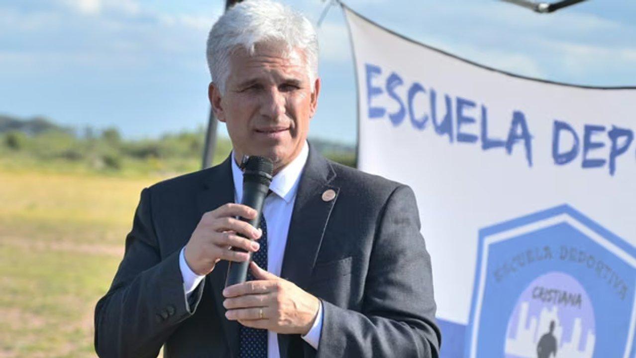 UTEP cuestionoacute a Poggi- calculoacute una caiacuteda real de 5575-en-porciento- en el salario docente