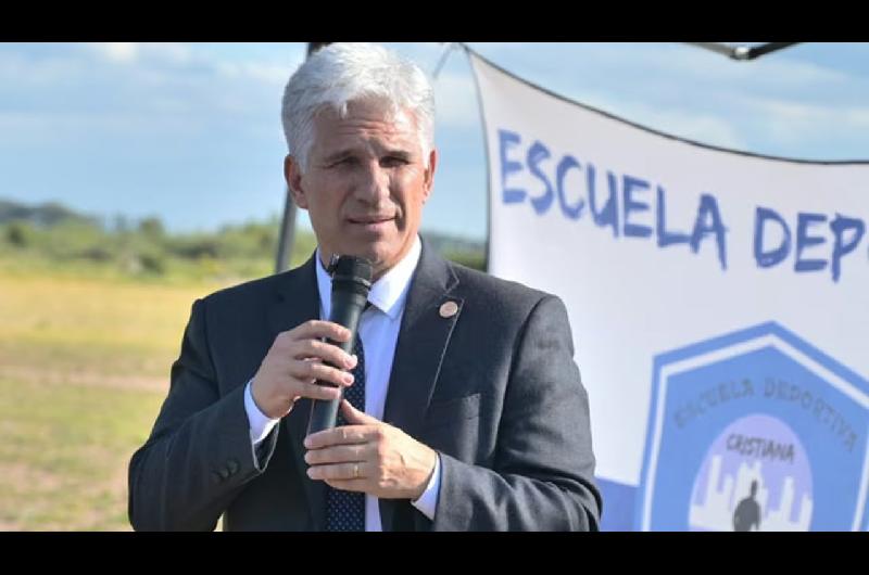 UTEP cuestionoacute a Poggi- calculoacute una caiacuteda real de 5575-en-porciento- en el salario docente