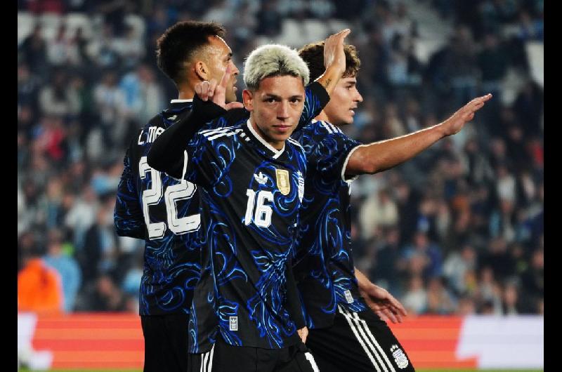 Franco Mastantuono y Gianluca Prestianni fueron nominados al Golden Boy