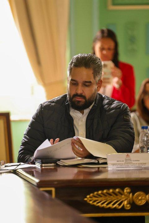El hijo de Nicolaacutes Maduro avisoacute que Cilia Flores atraviesa una situacioacuten ldquodelicadardquo de salud