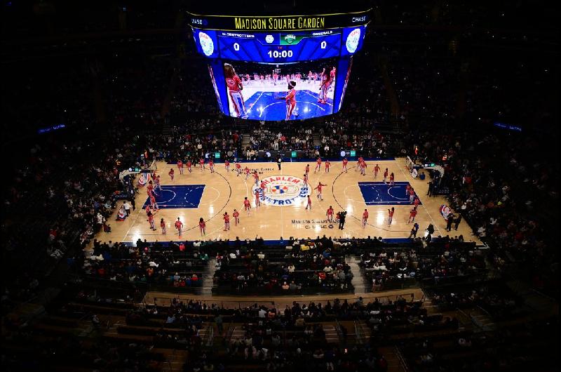 Nueva funcioacuten de The Harlem Globetrotters en el Estadio Obras Sanitarias