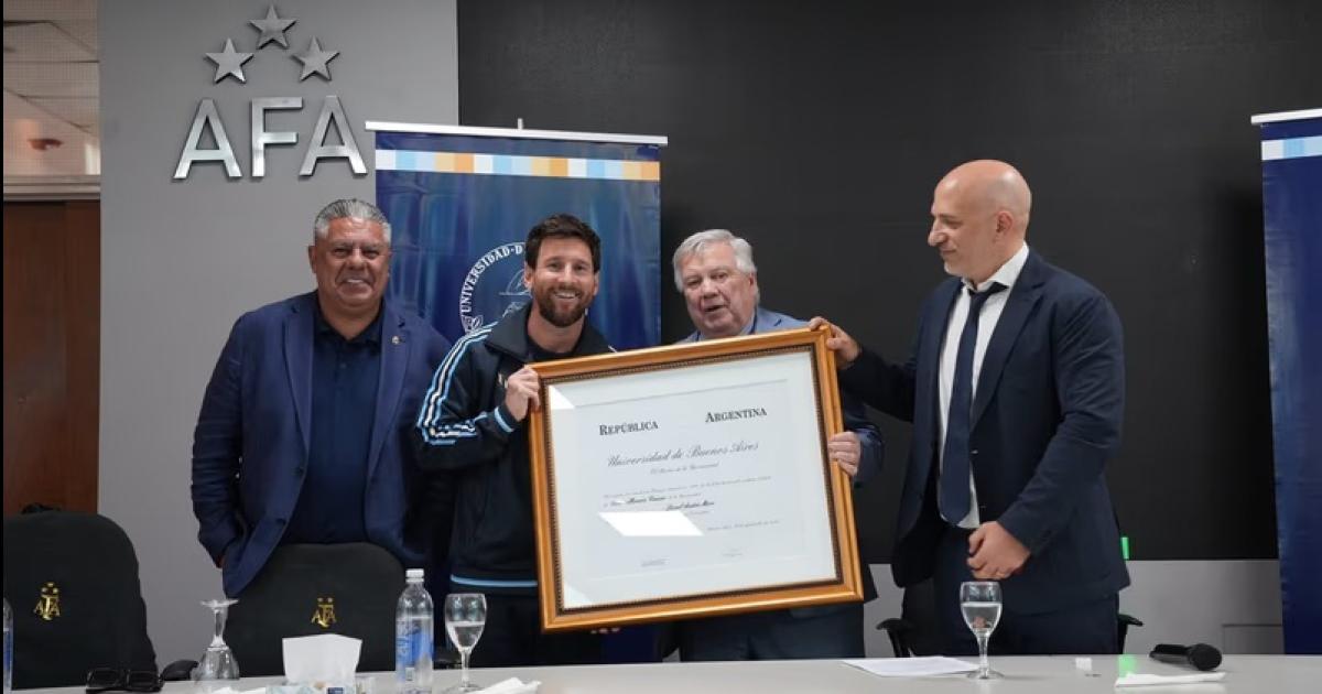La UBA le entregoacute a Messi el tiacutetulo de Doctor Honoris Causa