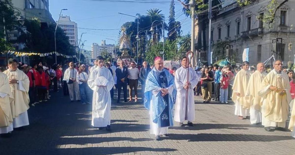 Misa y procesioacuten por el diacutea de la Virgen de Riacuteo Blanco y Paypaya