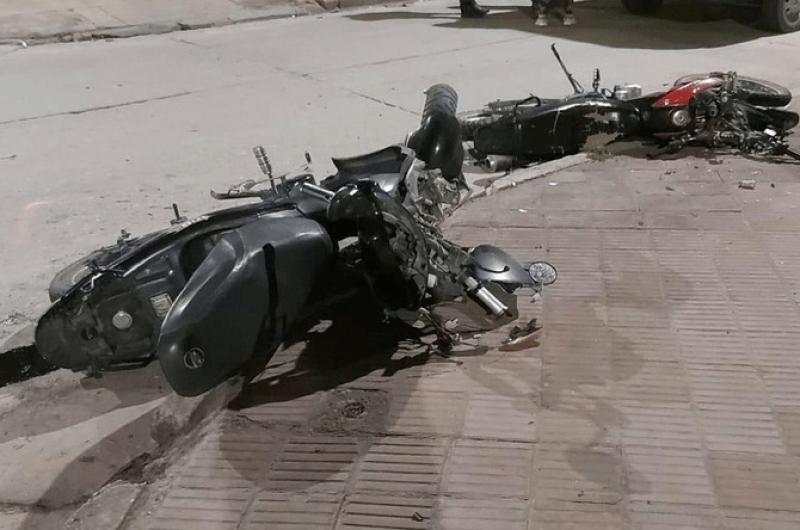 Motociclista en delicado estado tras una colisioacuten en la zona sur