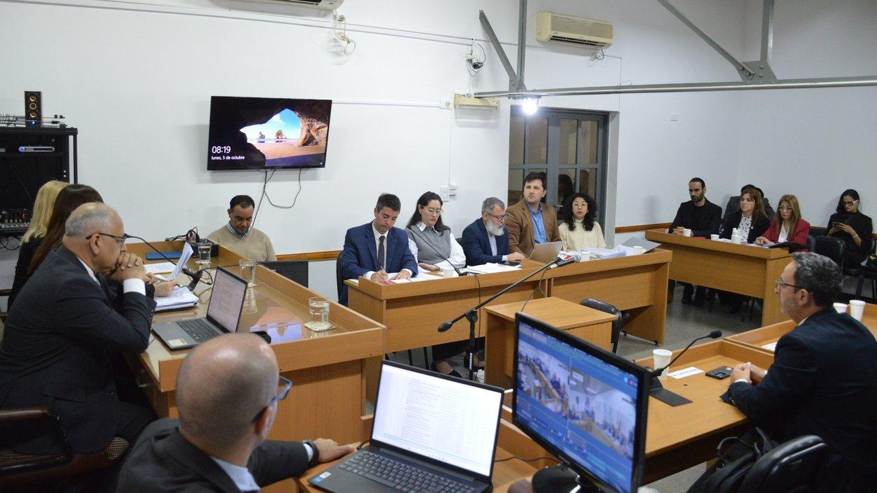 Chaco- comenzoacute el juicio a diez policiacuteas y una acusada habiacutea sido ascendida por Zdero