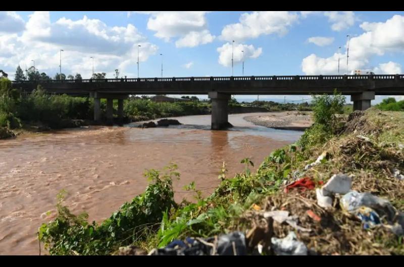 Tucumaacuten- revelaron contaminacioacuten fecal en el Saliacute hasta 2400 veces sobre la referencia