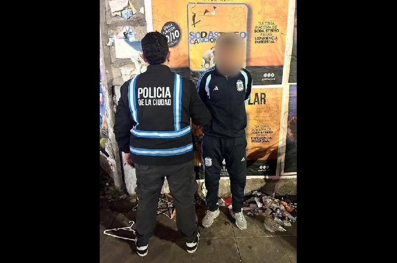 Dos proacutefugos capturados diez detenidos y maacutes de 290 actas en el operativo de la despedida de Messi