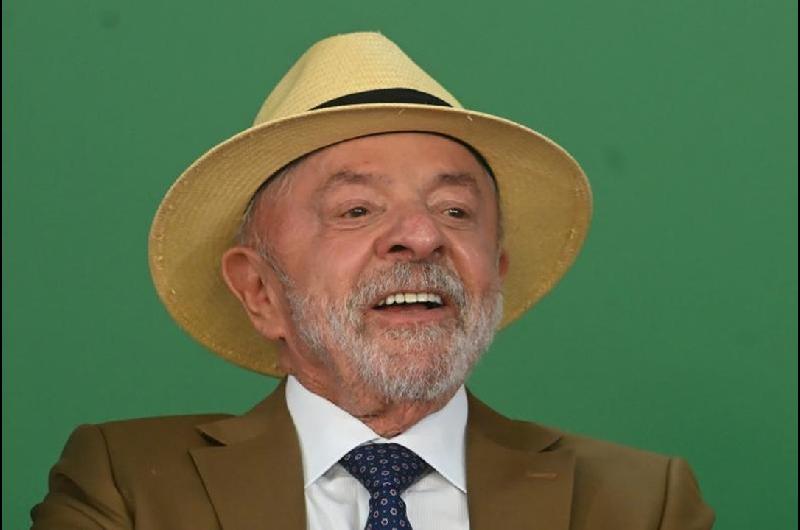 Lula llama a sus seguidores por las redes sociales para que salgan a las calles a impedir el ldquoretrocesordquo del paiacutes