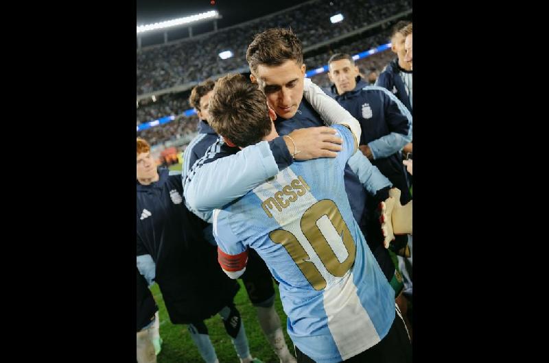La divertida dedicatoria de Messi para Juan Musso- ldquoVoy a extrantildear cagarte a golesrdquo