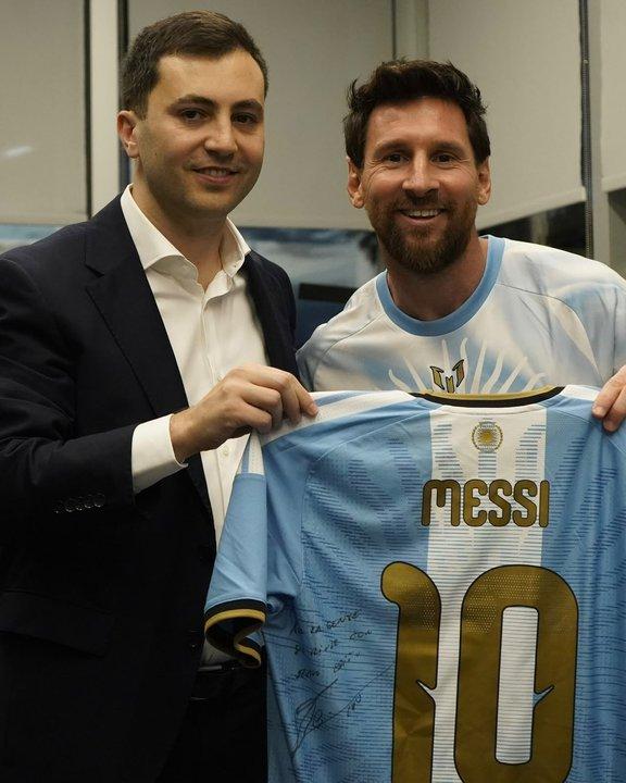 El regalo de Lionel Messi para los hinchas de River- ldquoCon mucho carintildeo