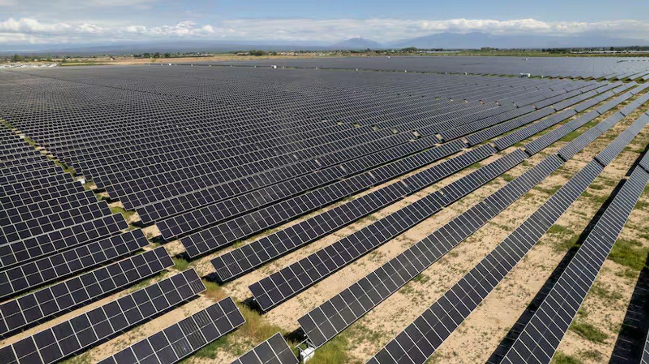 Genneia inauguroacute en San Juan el parque solar maacutes grande de la provincia con una inversioacuten de US 110 millones