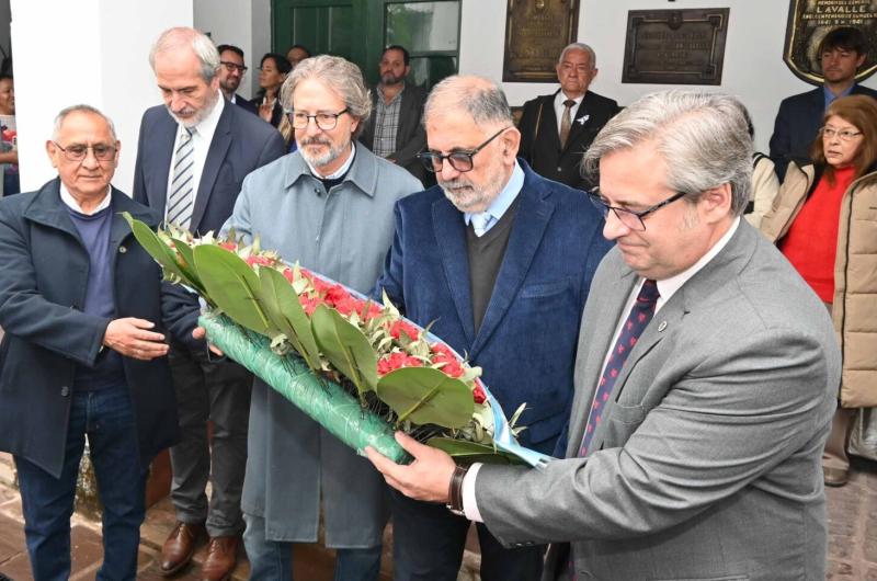Homenaje al General Juan Lavalle a 185 antildeos de su fallecimiento 