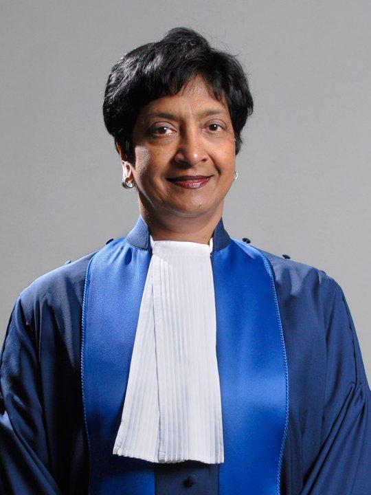 Pillay la pionera contra el apartheid y defensora de los derechos humanos que ganoacute el Nobel de la Paz