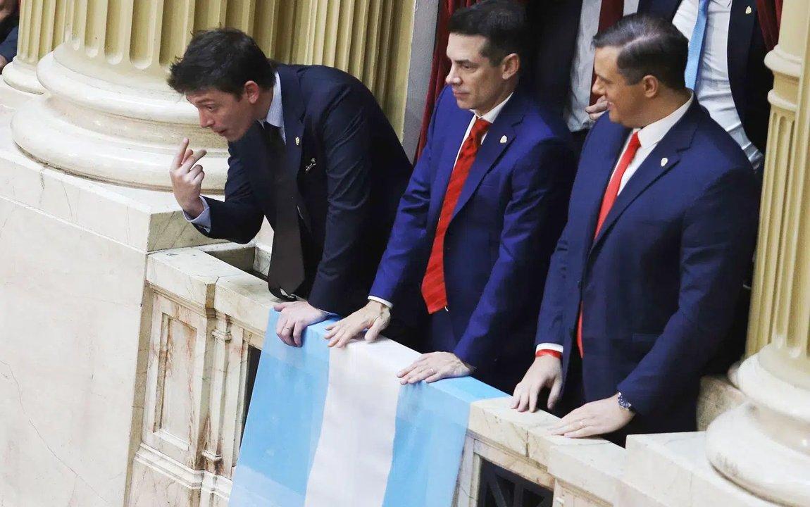Santiago Caputo cuestionoacute las pensiones por invalidez- ldquoEl 60-en-porciento- son truchas