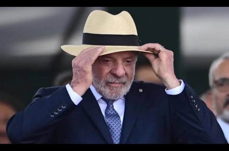 Vamos a ganar estas elecciones el paiacutes no volveraacute a ser gobernado por el fascismo afirma Lula en acto de campantildea