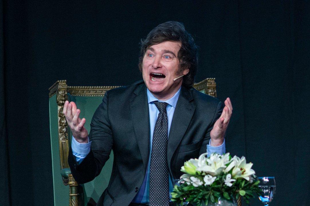Milei denuncioacute ldquola estafa de las banderas noblesrdquo tras la poleacutemica por los certificados de discapacidad