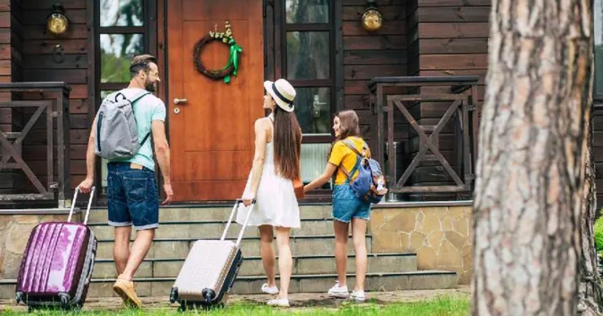 Viajaron casi 1500000 turistas pero el gasto se redujo 22-en-porciento- real