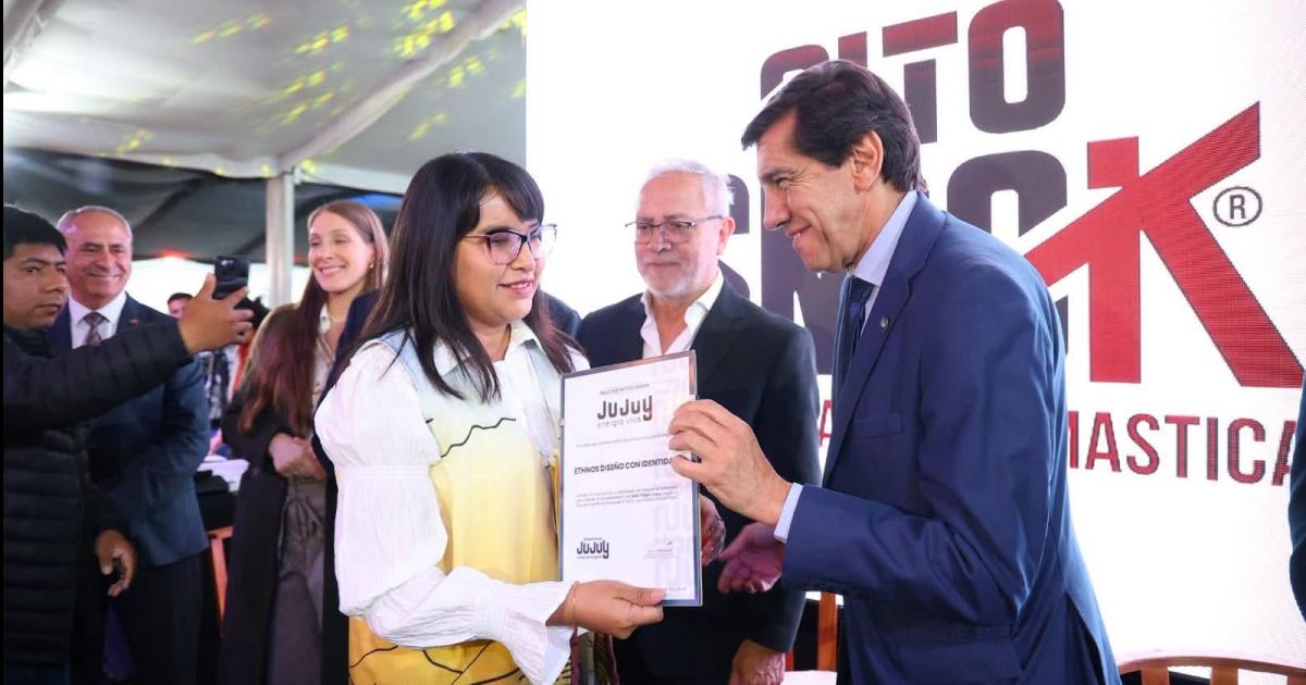Sadir entregoacute Sellos Origen Jujuy y creacuteditos para emprendedores