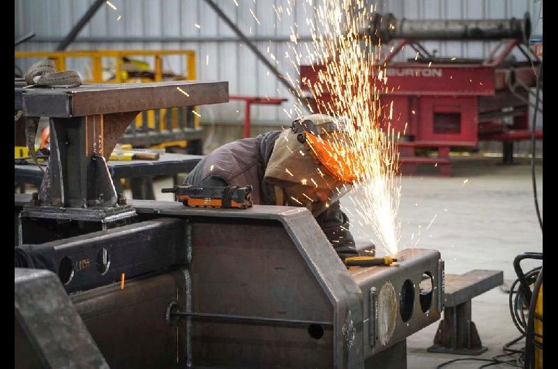 Volvioacute a caer el uso de la capacidad instalada de la industria en agosto