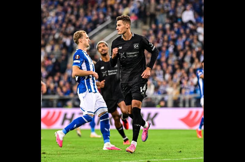 Bayer Leverkusen goleoacute al Lech Poznan y mantiene puntaje perfecto en la Europa League