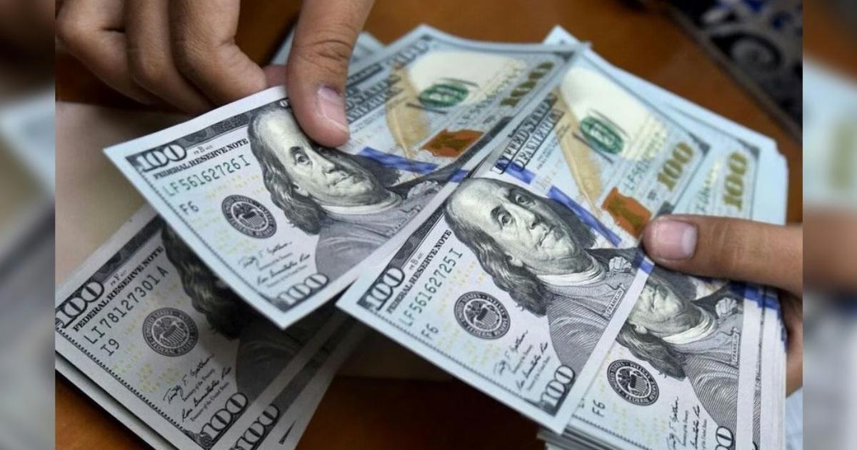 Entraron por la ventana y se llevaron 6200 doacutelares