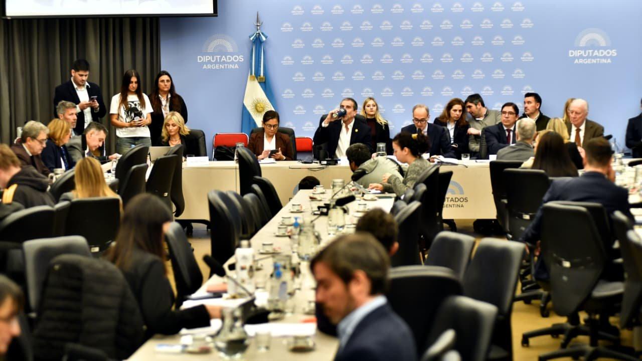 Torrendell defendioacute el presupuesto universitario- ldquoLa autonomiacutea no estaacute en discusioacuten exigimos gestioacuten responsablerdquo