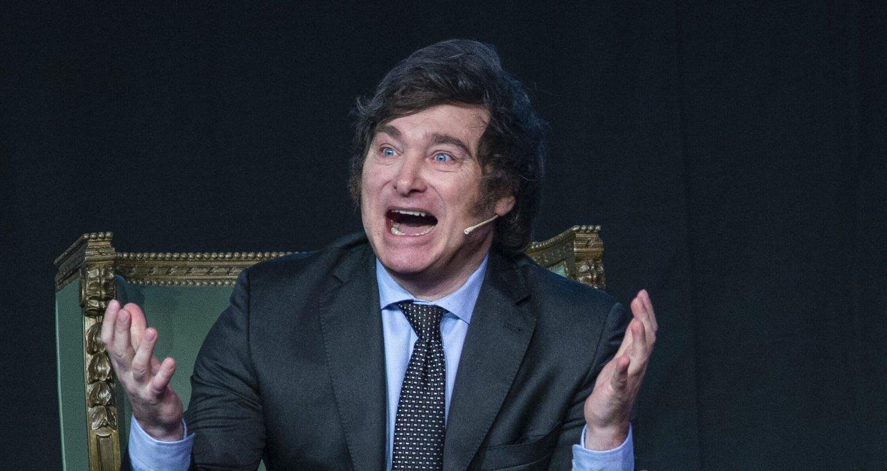 Milei apuntoacute contra los periodistas por la gente que no llega a fin de mes- ldquoDesmontando operetas