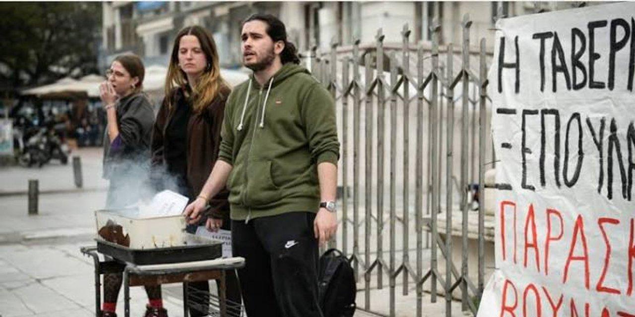 En Grecia el movimiento estudiantil tambieacuten presentoacute ruidosamente sus demandas  