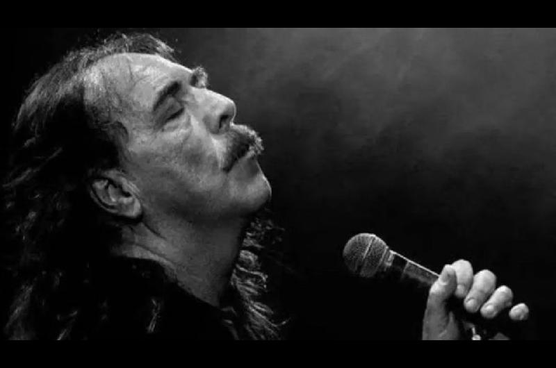 Murioacute Sauacutel Blanch el primer cantante de Rata Blanca