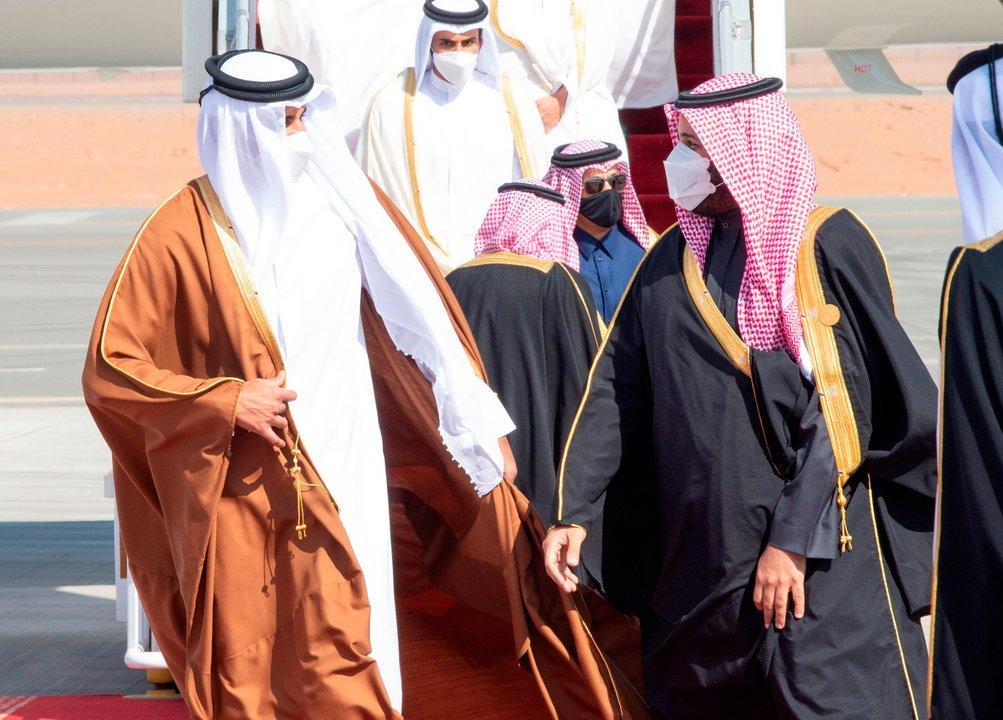 Arabia Saudita discute lazos bilaterales y acontecimientos regionales con Francia y Jordania