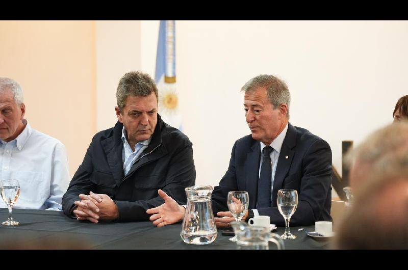 Massa se reunioacute con rectores y advirtioacute por la crisis universitaria