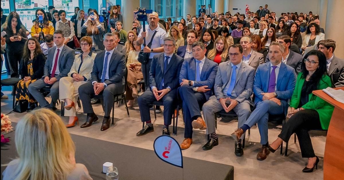 Capacitarnos no tiene ninguacuten tipo de discusioacuten