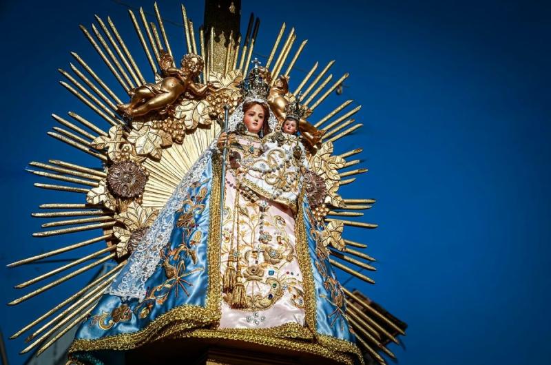 Virgen de Riacuteo Blanco llega a la Basiacutelica de Lujaacuten