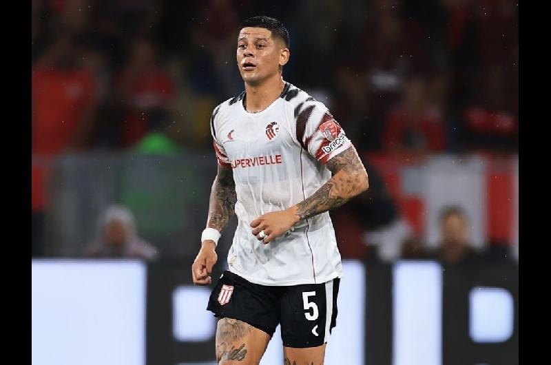 Atencioacuten Estudiantes- Flamengo presentoacute una queja en Conmebol por la inclusioacuten de Marcos Rojo